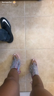 Karrueche Tran feet photo thumbnail