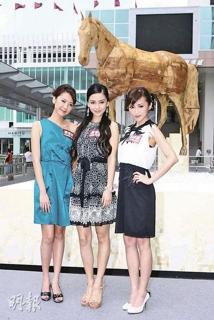 Angelababy feet photo thumbnail