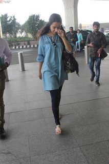Shraddha Kapoor feet photo thumbnail