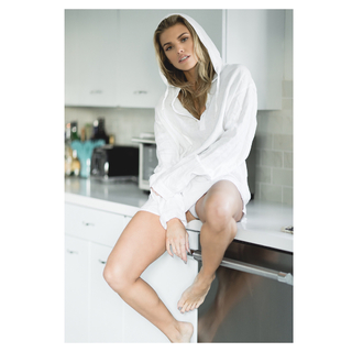 AnnaLynne McCord feet photo thumbnail