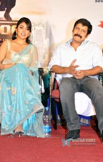 Shriya Saran feet photo thumbnail