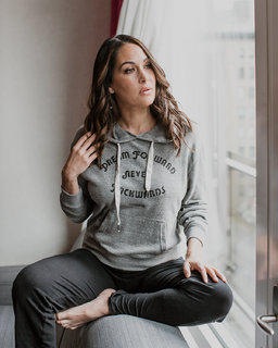 Brie Garcia feet photo thumbnail