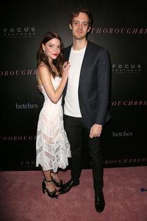 Anya Taylor-Joy feet photo thumbnail