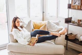 Brie Garcia feet photo thumbnail
