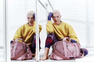 Karlie Kloss feet photo thumbnail