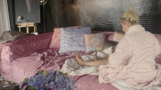 Lady Gaga feet photo thumbnail