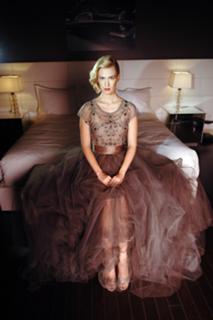 January Jones feet photo thumbnail