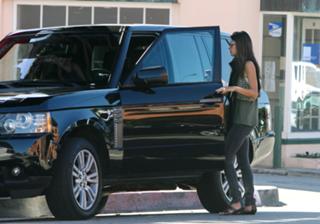 Alessandra Ambrosio feet photo thumbnail