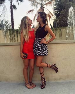 Ludovica Pagani feet photo thumbnail