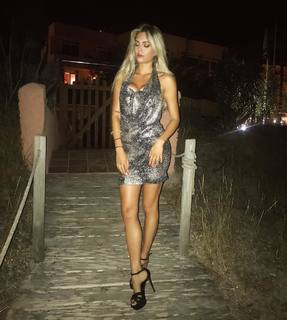 Ludovica Pagani feet photo thumbnail