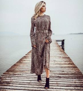 Ludovica Pagani feet photo thumbnail