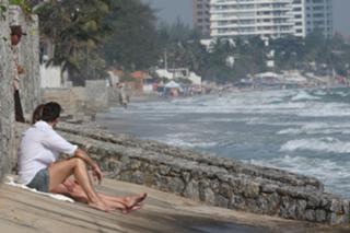 Kate Moss feet photo thumbnail