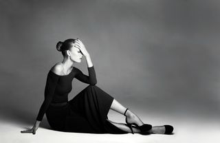 Karlie Kloss feet photo thumbnail