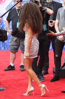 Mel B feet photo thumbnail