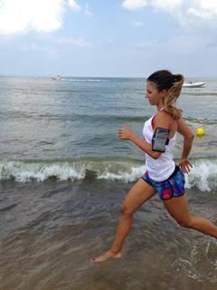 Anna Lewandowska feet photo 4