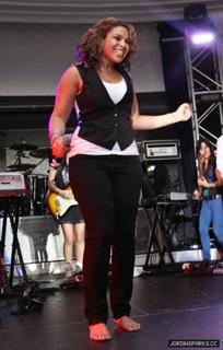 Jordin Sparks feet photo thumbnail