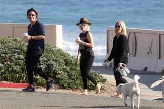 Lady Gaga feet photo thumbnail