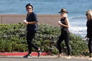 Lady Gaga feet photo thumbnail