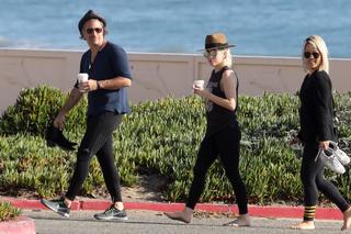 Lady Gaga feet photo thumbnail