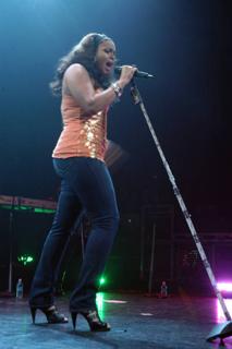 Jordin Sparks feet photo thumbnail