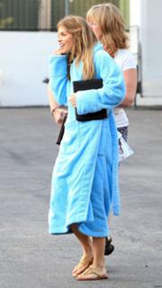 AnnaLynne McCord feet photo thumbnail