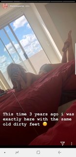 Jorgie Porter feet photo thumbnail