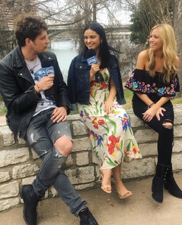 Camila Mendes feet photo thumbnail