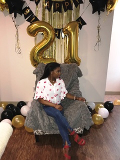 Simone Biles feet photo thumbnail