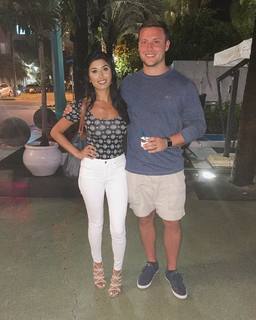 Courtney Khondabi feet photo thumbnail