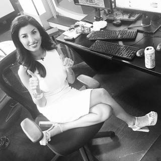 Courtney Khondabi feet photo thumbnail