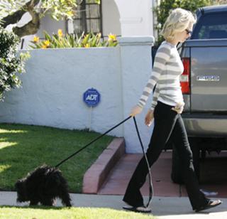 January Jones feet photo thumbnail