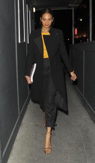Alesha Dixon feet photo thumbnail