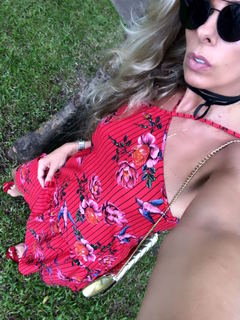 Adriane Galisteu feet photo thumbnail