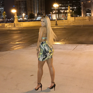Jilly Anais feet photo thumbnail