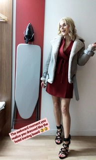 Ashley James feet photo thumbnail