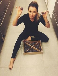 Anna Lewandowska feet photo thumbnail