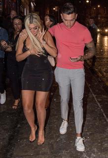 Chloe Ferry feet photo thumbnail