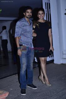 Huma Qureshi feet photo thumbnail