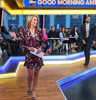 Amy Robach feet photo thumbnail