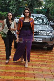 Huma Qureshi feet photo thumbnail