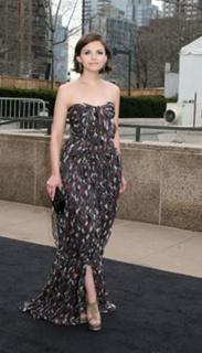 Ginnifer Goodwin feet photo 3