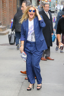 Drew Barrymore feet photo thumbnail