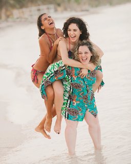 Kéfera Buchmann feet photo thumbnail