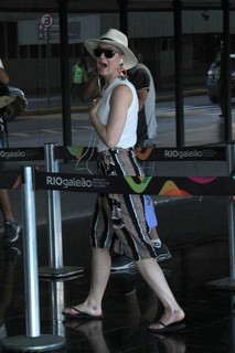 Katy Perry feet photo thumbnail