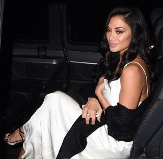 Nicole Scherzinger feet photo thumbnail