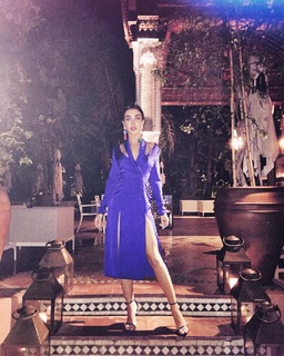 Amy Jackson feet photo thumbnail
