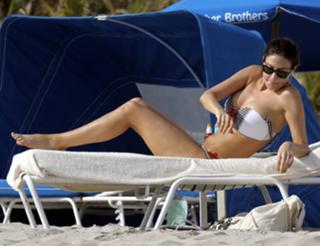 Lisa Snowdon feet photo thumbnail