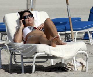 Lisa Snowdon feet photo thumbnail