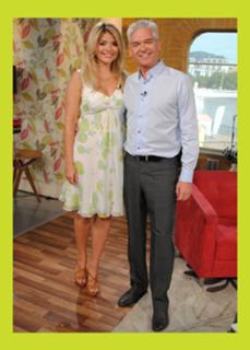 Holly Willoughby feet photo thumbnail