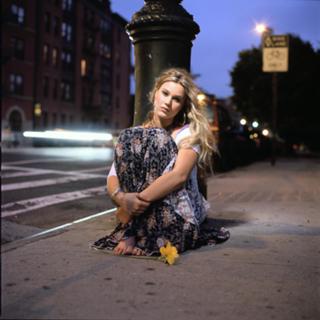 Joss Stone feet photo thumbnail